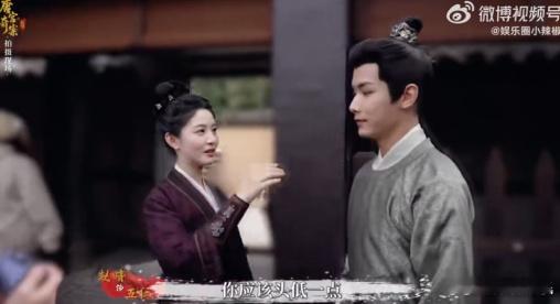 赵弈钦人人都骗你偏偏你最好骗 他那双眼睛长得太有欺骗性了，看着就觉得是个聪明人，