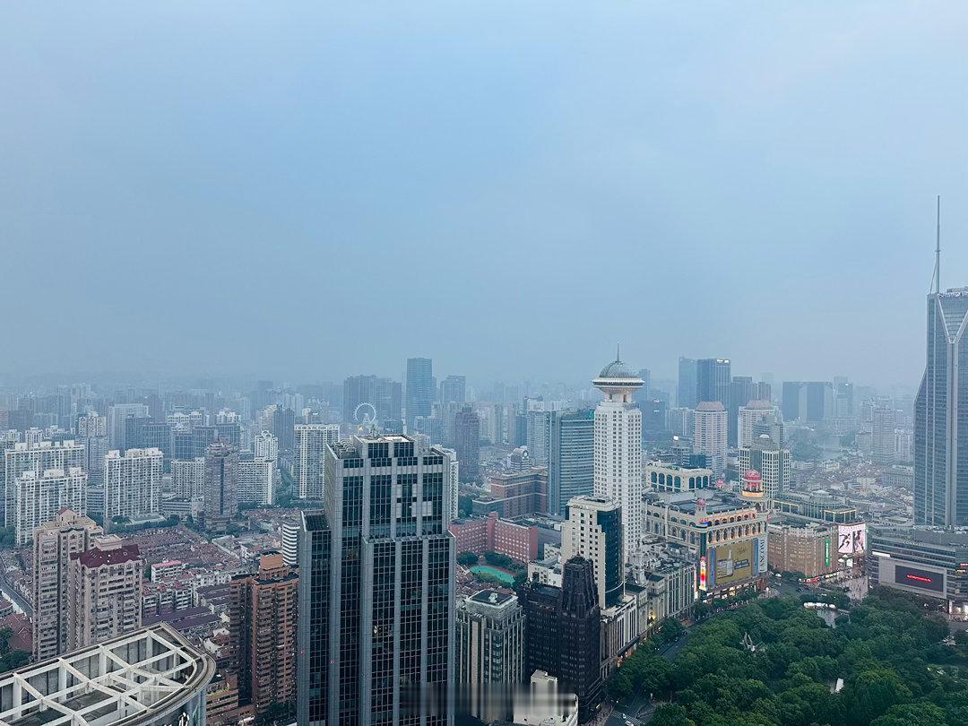 今天上海有点雾 上海·上海明天广场JW万豪酒店