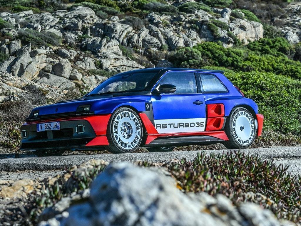 雷诺正式发布R5 Turbo 3E 搭载双轮毂电机实现540马力狂暴输出，百公里