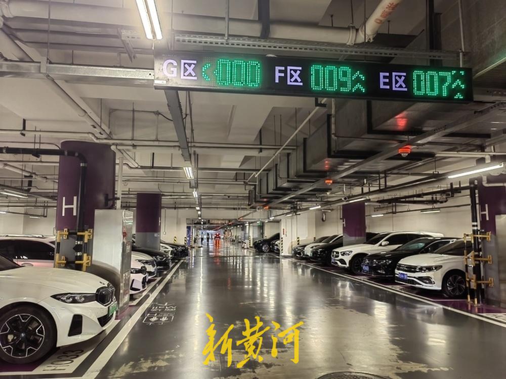 提振消费遇停车难题：热门商圈停车费动辄每小时6至10元，客流流失困局如何解？“周