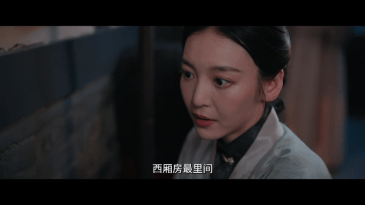 花开锦绣左氏出场自带鬼片滤镜她握着剪刀说的那句“这样的日子你替我过”，是我今年听
