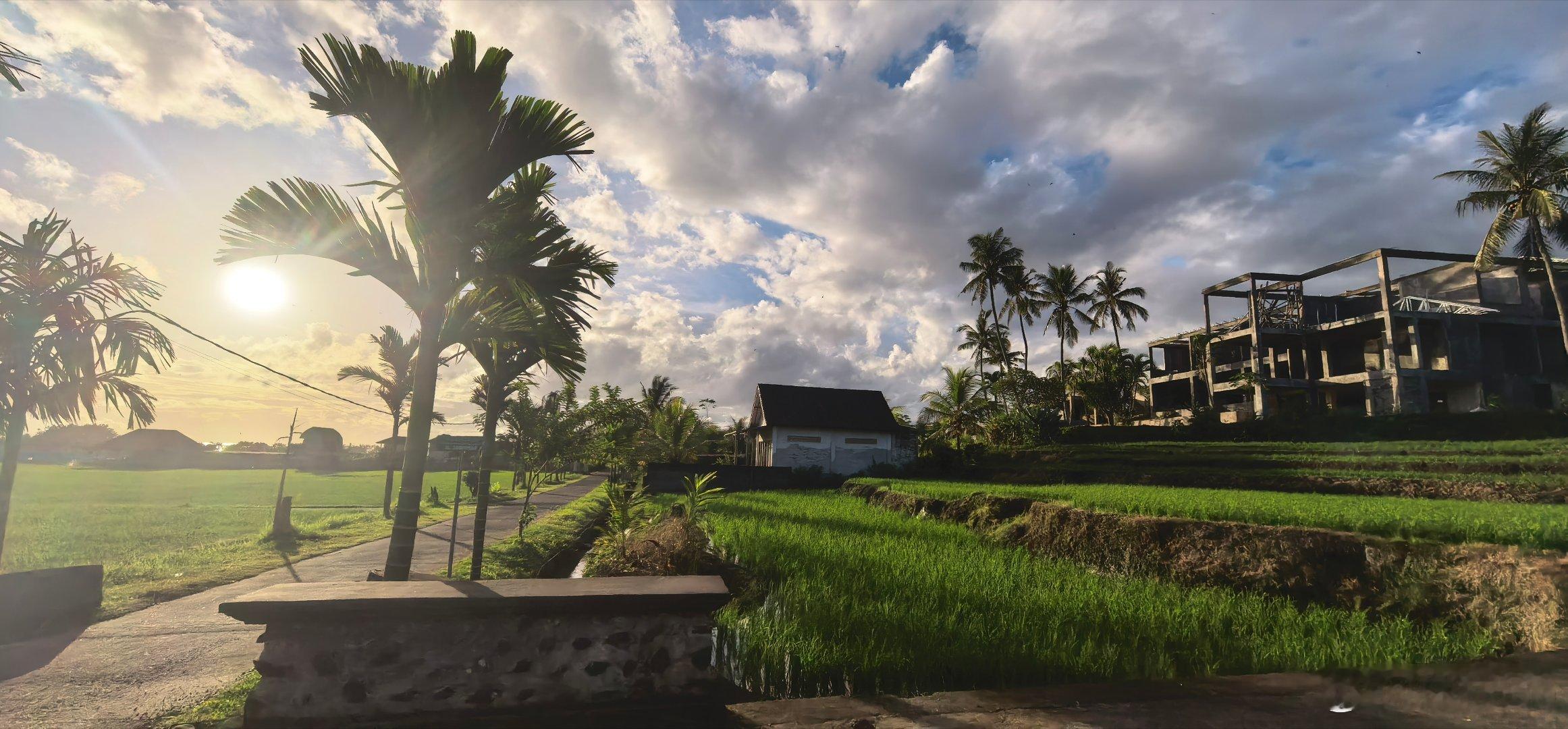 折腾一下午搬家，换一个村住 