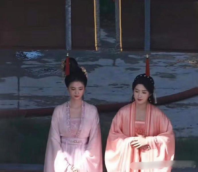 替这剧女主捏把汗 ，被一个丫鬟艳压了 