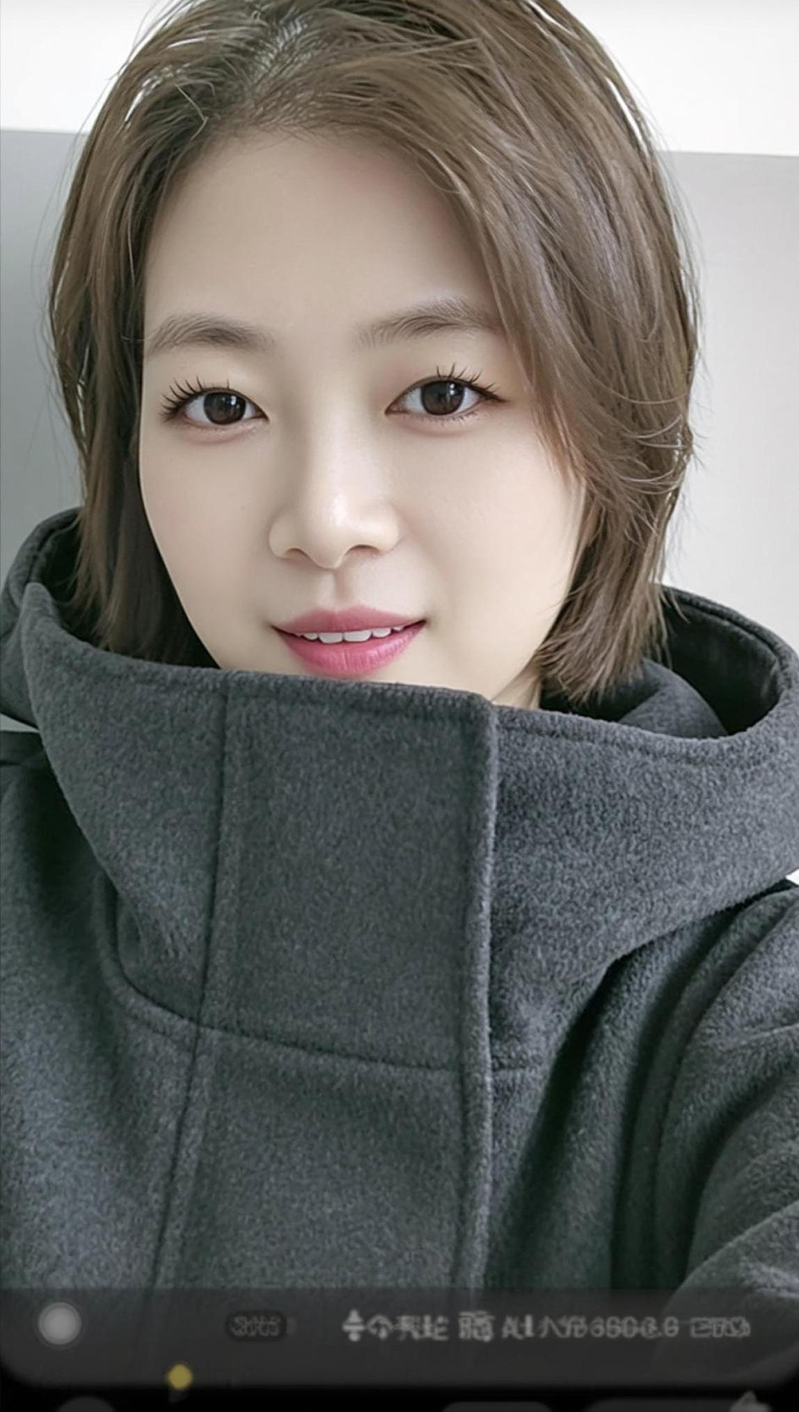 AI日系清透自拍 成熟气质穿搭颜值在线清纯甜美女孩抖音ai创作