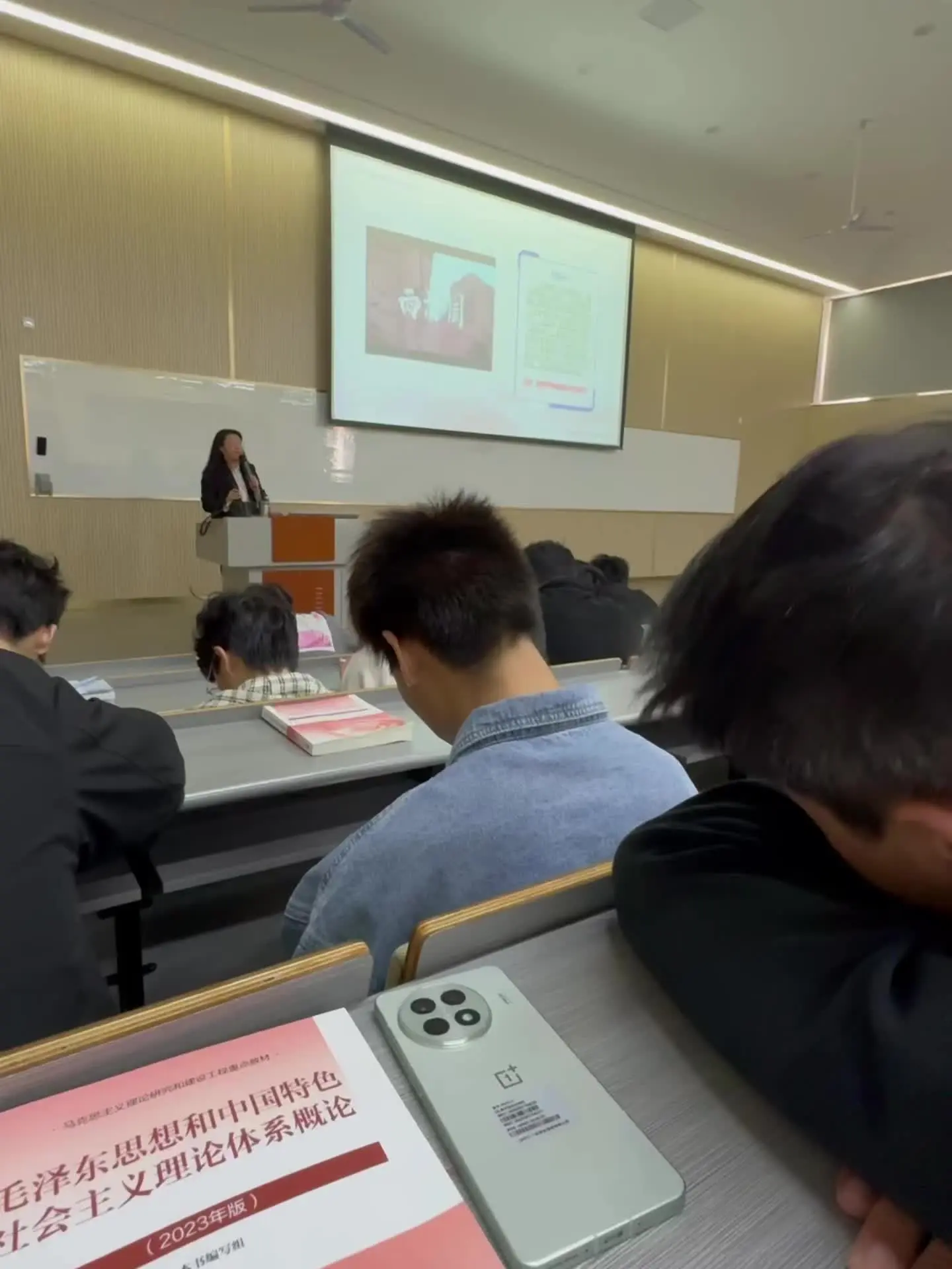 人生建议：报考志愿的时候，不要被某些大学好听的名字给骗了.