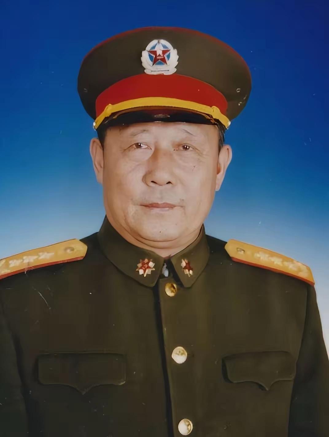 谷善庆（1931年-2024年7月23日），辽宁省瓦房店市人。中共党员，中国人民