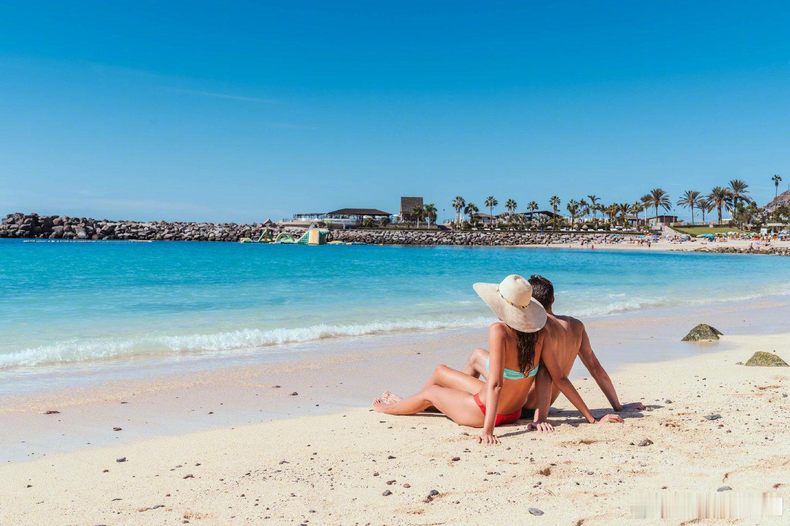 【这里是西班牙】那金灿灿的颜色，那凉爽的微风和那温暖着每一处角落的阳光，以及那能