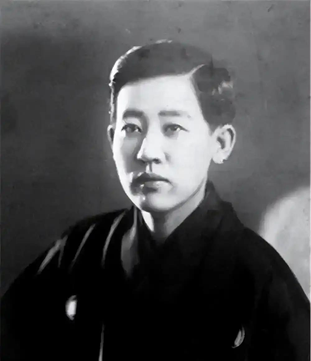 1945年，北平的冬夜冷得像刀背。军统把“东方魔头”川岛芳子押进审讯室时，外头的