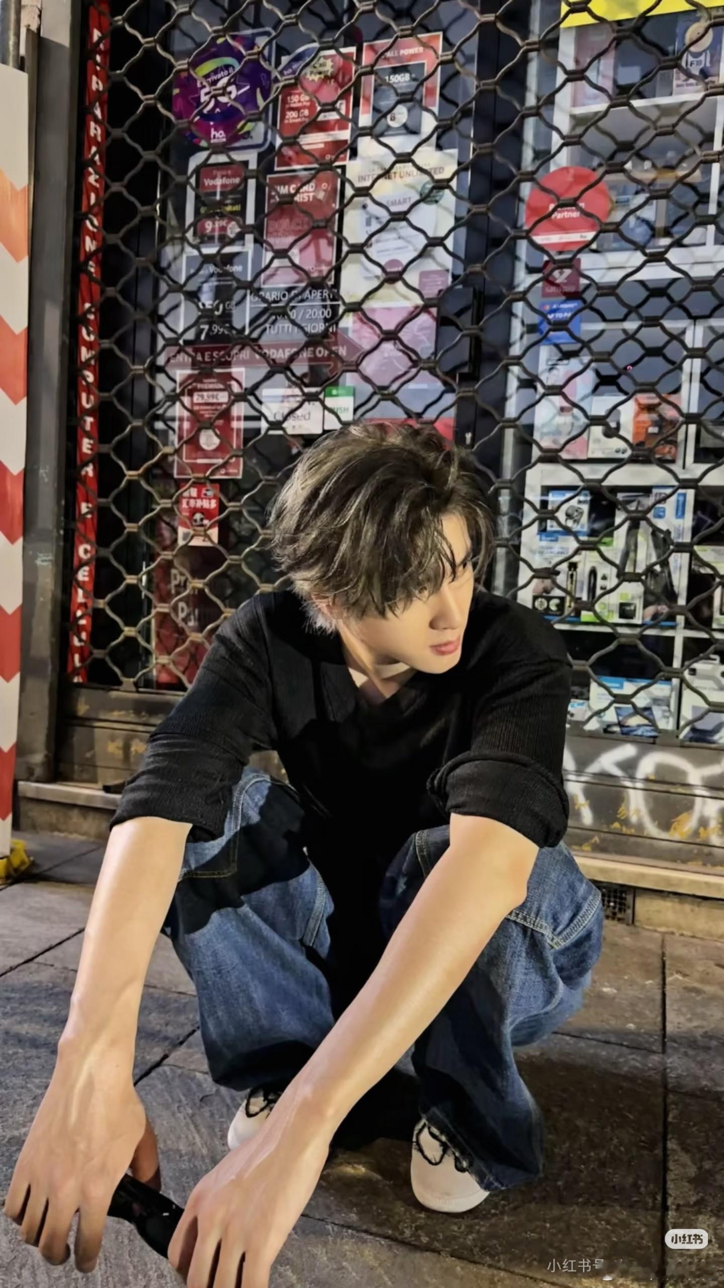 站街累了，蹲一会吗？老婆真乖 