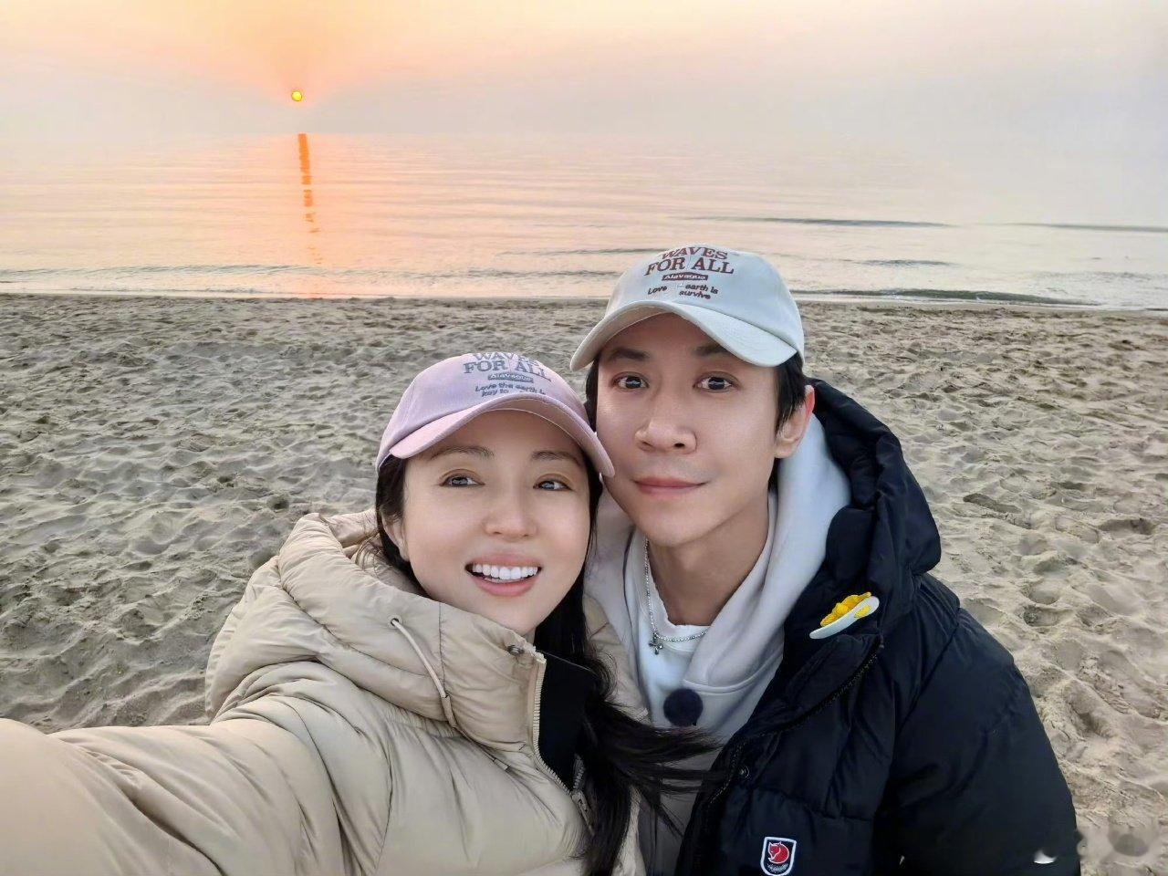 董璇张维伊互拍董璇张维伊自拍合照来啦董璇张维伊自拍合照 ​​​