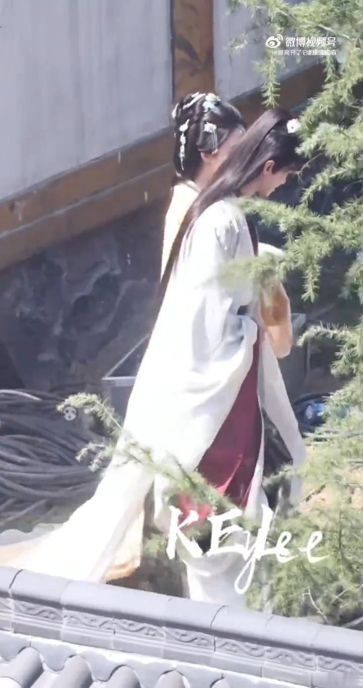 孟子义何与牵手同行路透挺好的 ​​​