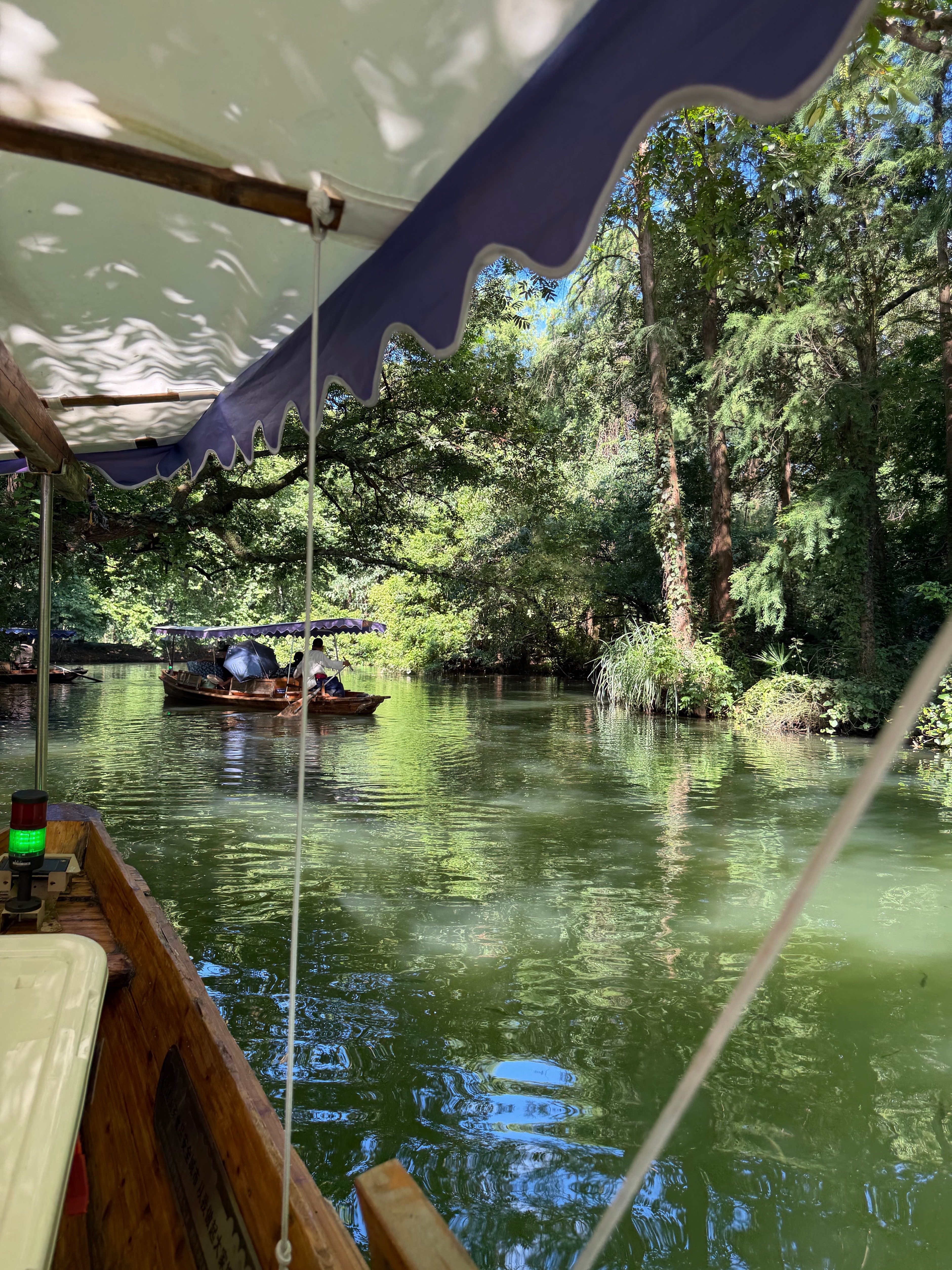 一个人越害怕失去什么，越容易毁掉什么这是我做情感咨询这么多年，看到很多关系走向崩
