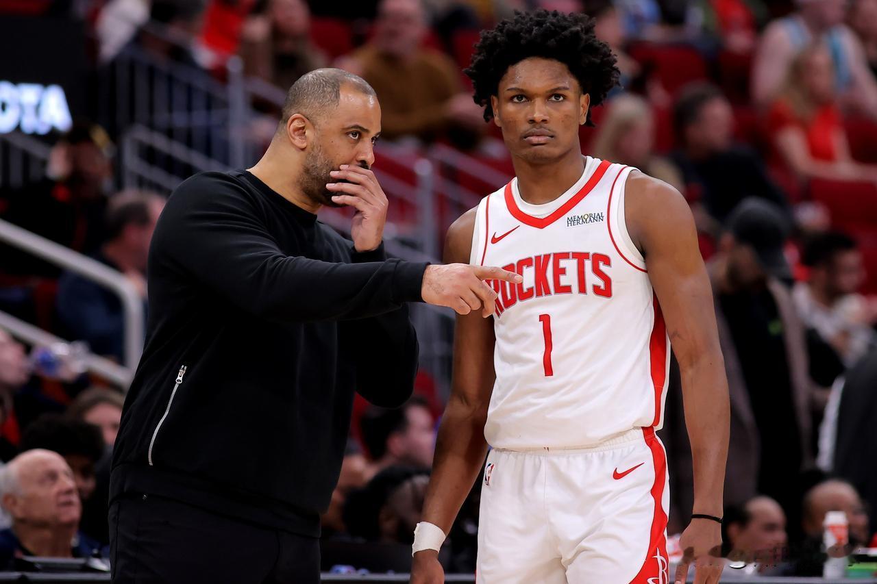 数不清这是火箭队本赛季以相同方式输球了。面对东部劲旅尼克斯队，火箭队在开局不利的