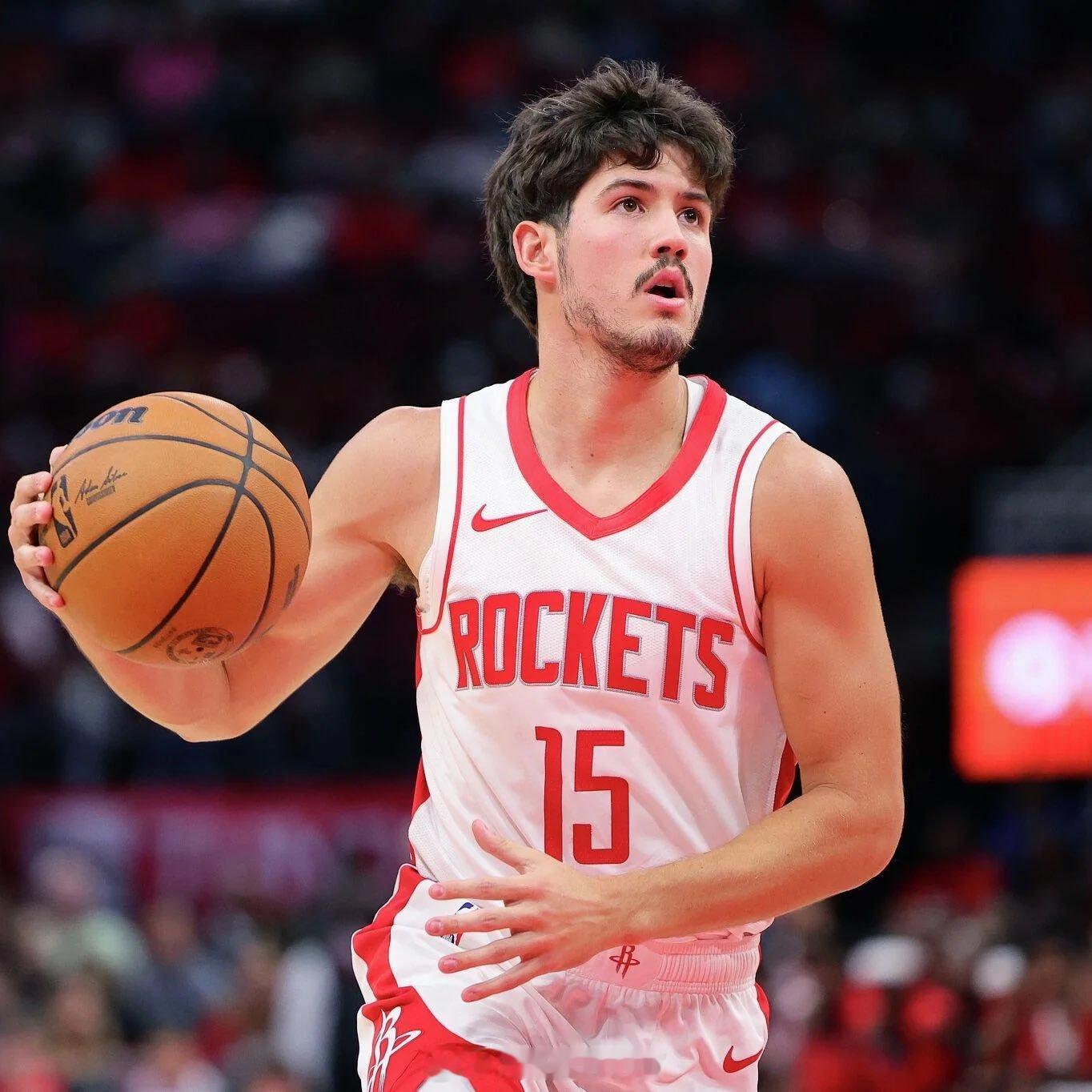 杜兰特谈谢泼德：“说实话，很多人都在给他提建议，试图帮助他。所以我尽量不多说，只