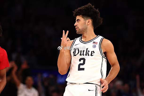 杜克大学在社交媒体上官方宣布，球队的大一后场球员凯登-布泽尔（Cayden Bo