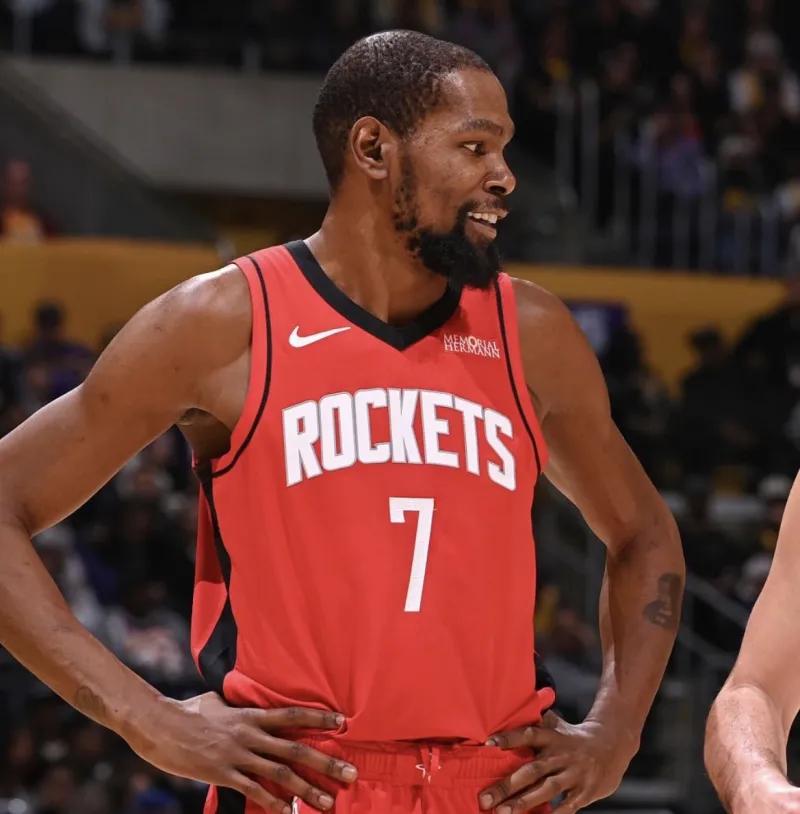 美媒：高薪球员场均时间统计，杜兰特、约基奇位列前二
03月19日讯 据美国媒体S