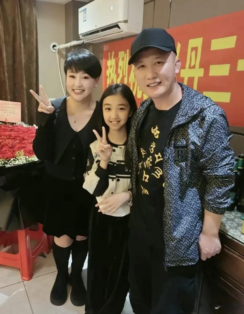 中国有句话，叫爱妻者风生水起。这句话用在赵本山徒弟杨树林身上再合适不过。2019