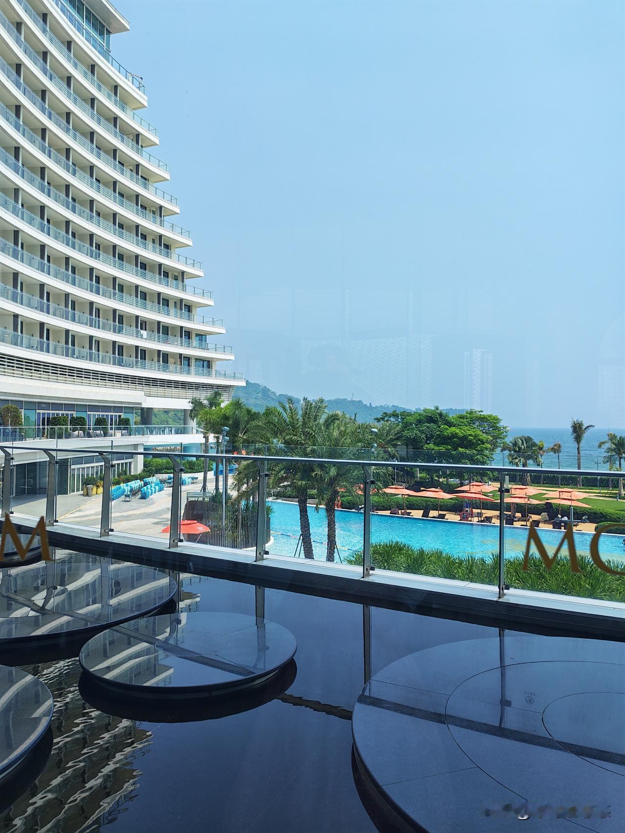 早上拍打头部，腋窝，腹股沟，腘窝，手肘，肾区和膀胱区，胆经，天热，微微汗。
  