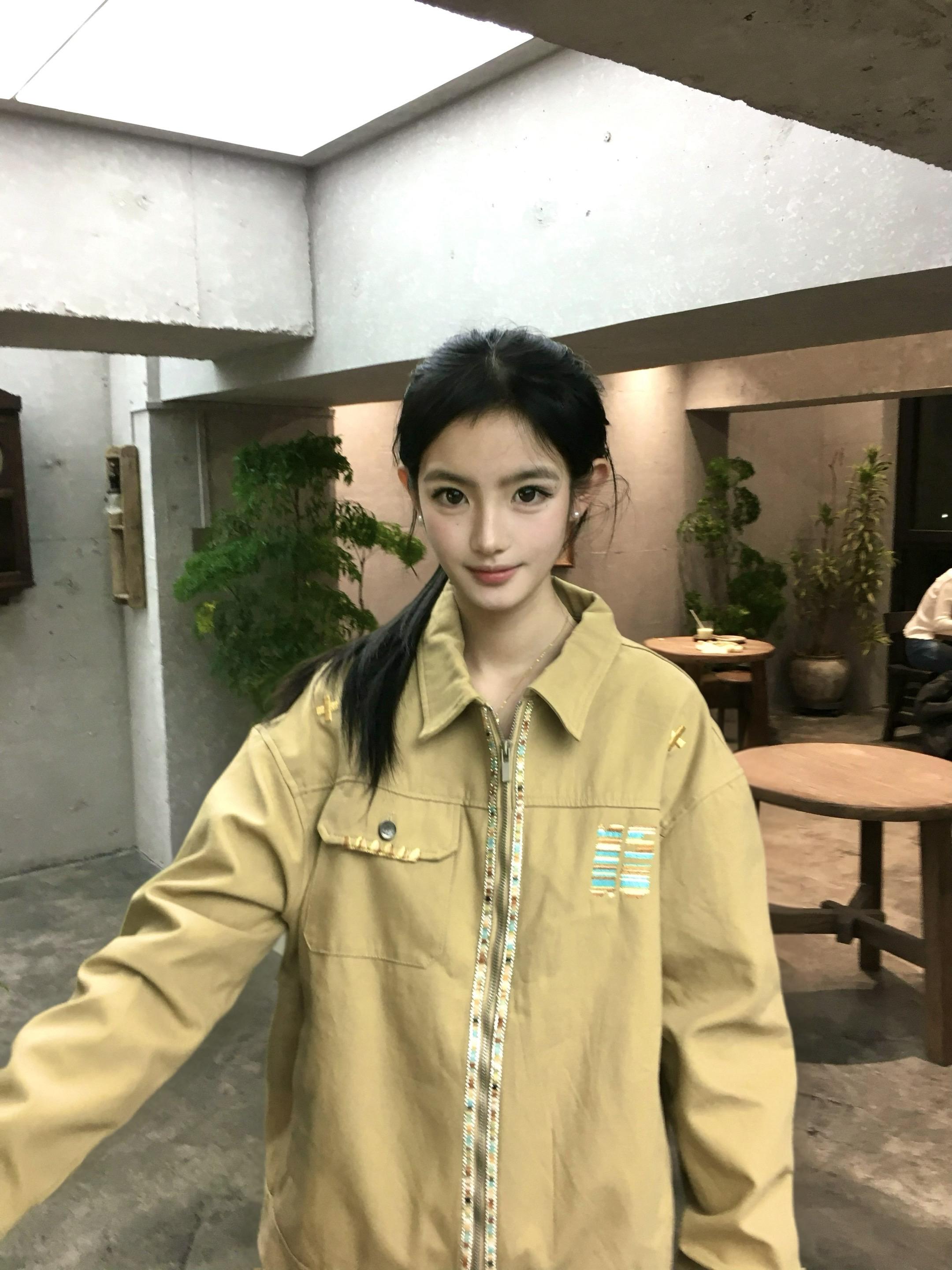 掌纹里没有我的命运那就割一条出来