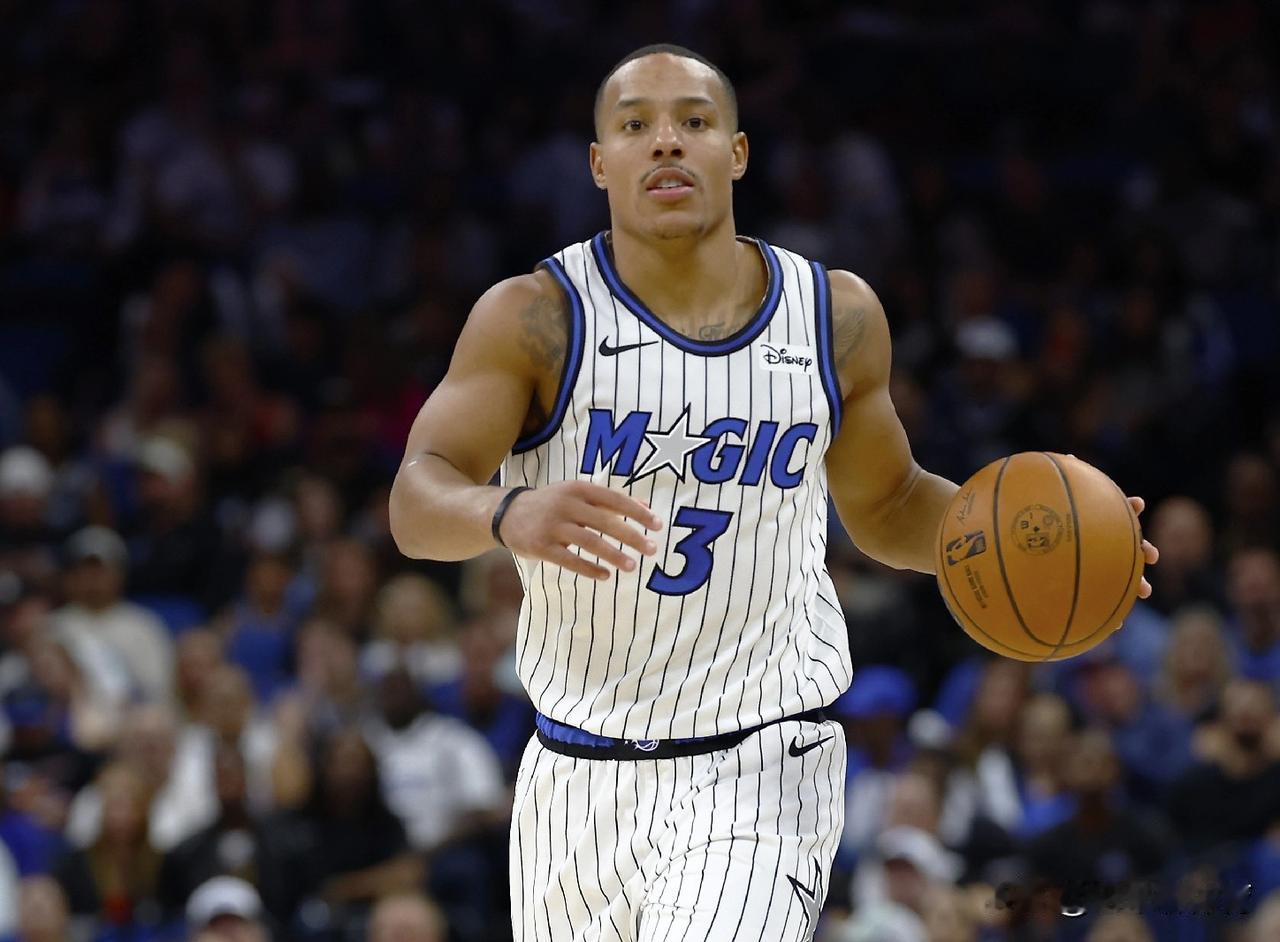 魔术队这笔交易真是血亏呀！
休赛期，魔术队为了得到贝恩不仅送出了波普、科尔安东尼