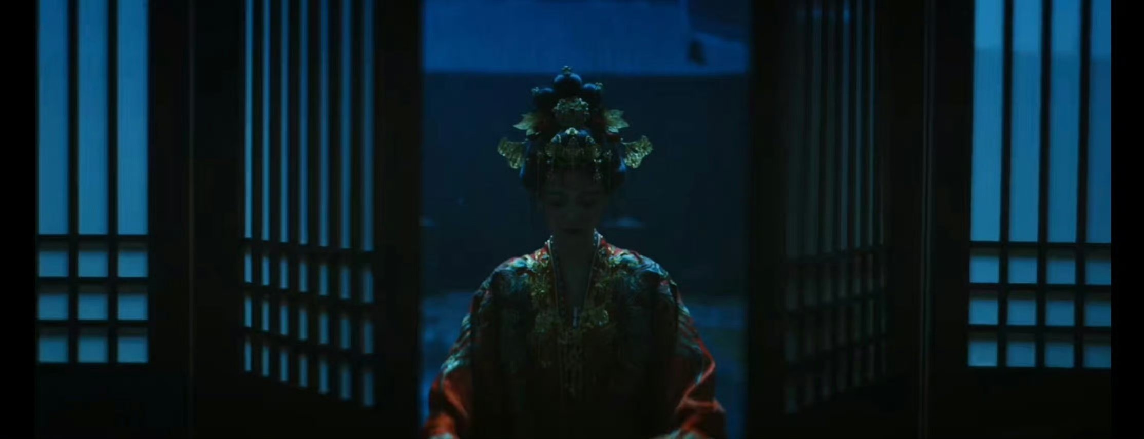 白鹿唐宫奇案婚服镜头白鹿唐宫奇案红色婚服 一刷《唐宫奇案》先导片，白鹿的红色婚服