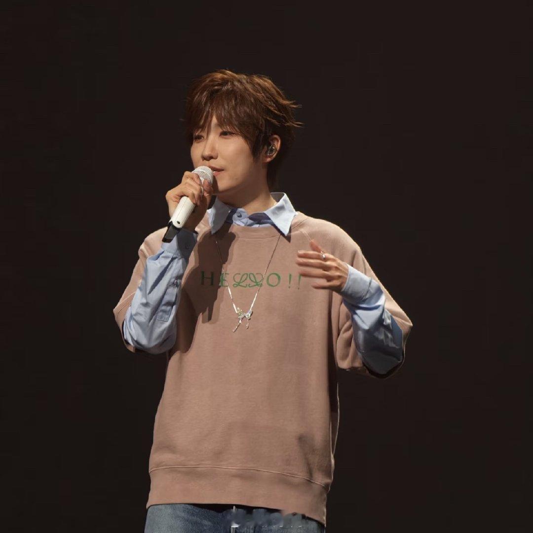 曝李小冉团二公选曲李小冉在《浪姐》二公分组名单出炉后，姐姐居然要和小伙伴们一同演