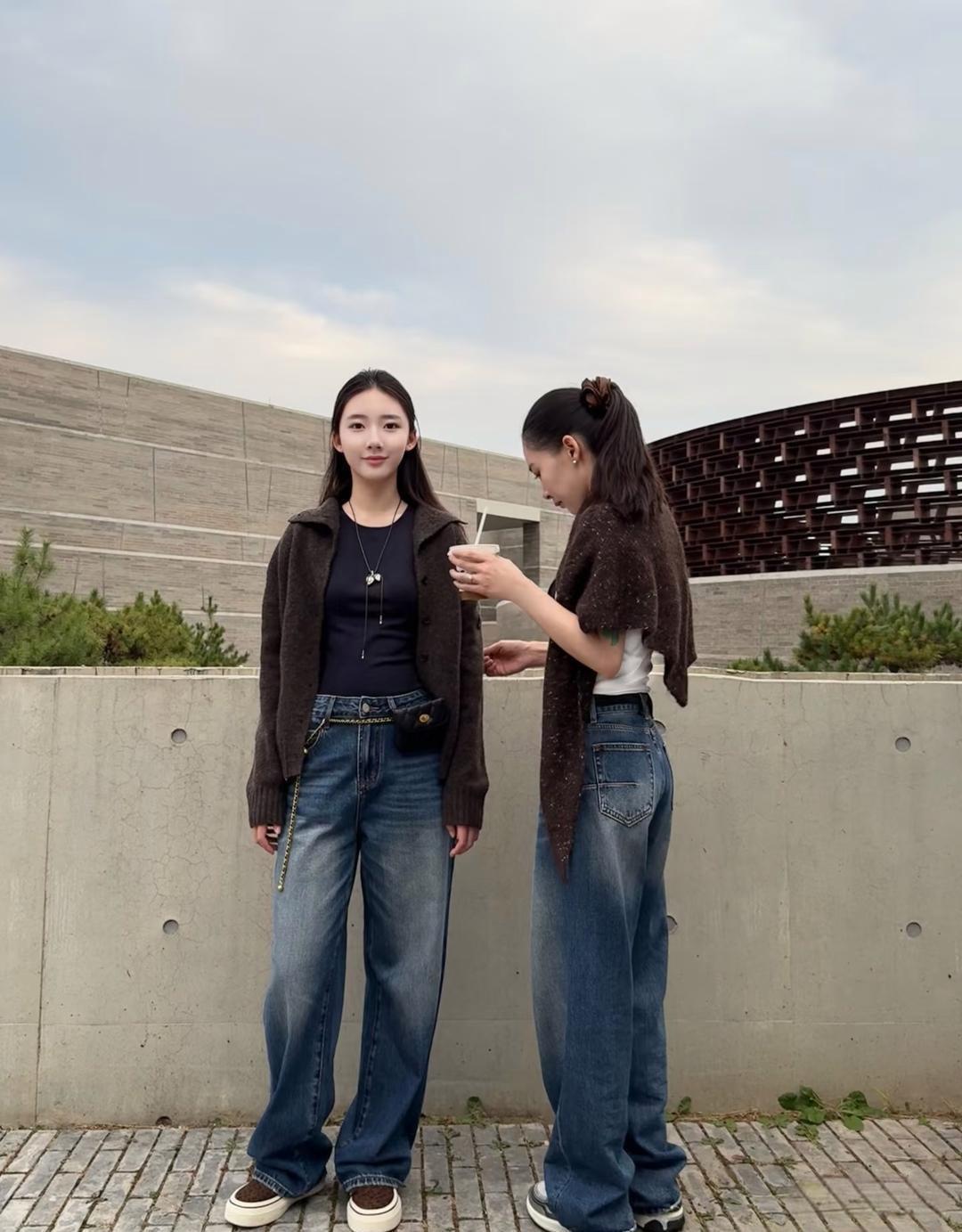 女儿15，﻿‎妈妈37，这个‎‏年龄差绝了！ 
