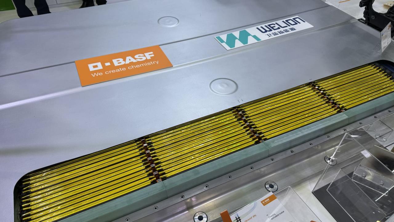 在最近的国际橡塑展上，巴斯夫带来了一系列关于能源车的产品，重点聚焦于三电领域，带