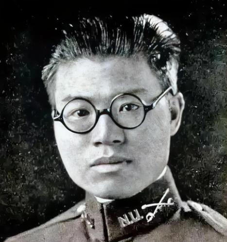 1942年，远征军副师长齐学启被俘，面对日军的劝降，他说:“中国军人，可杀不可辱