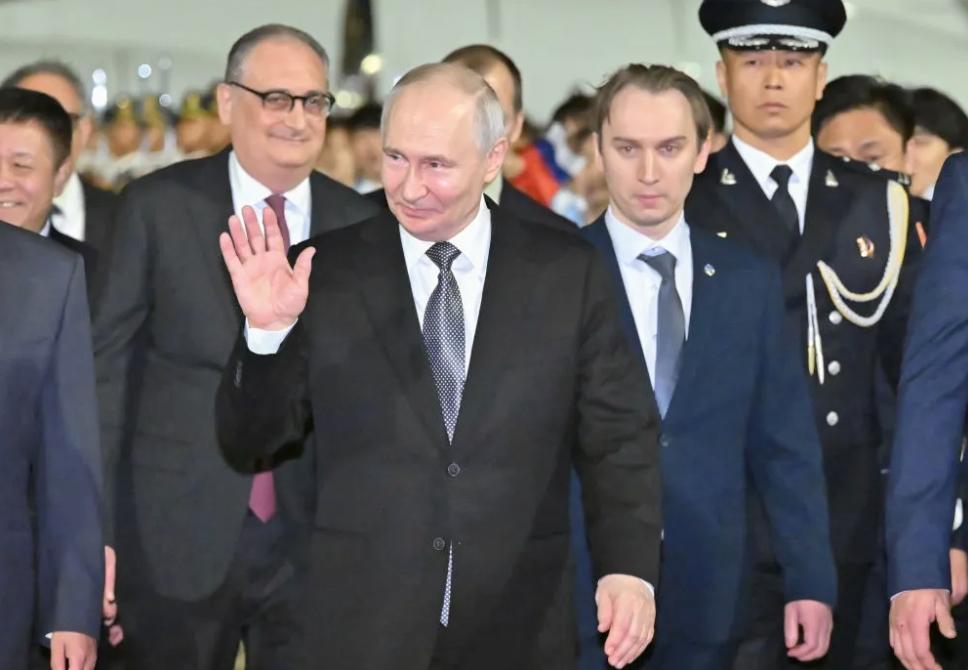 从当前局势来看，2022年俄乌冲突后，西方制裁致使大量欧美企业撤离，汽车、家电等