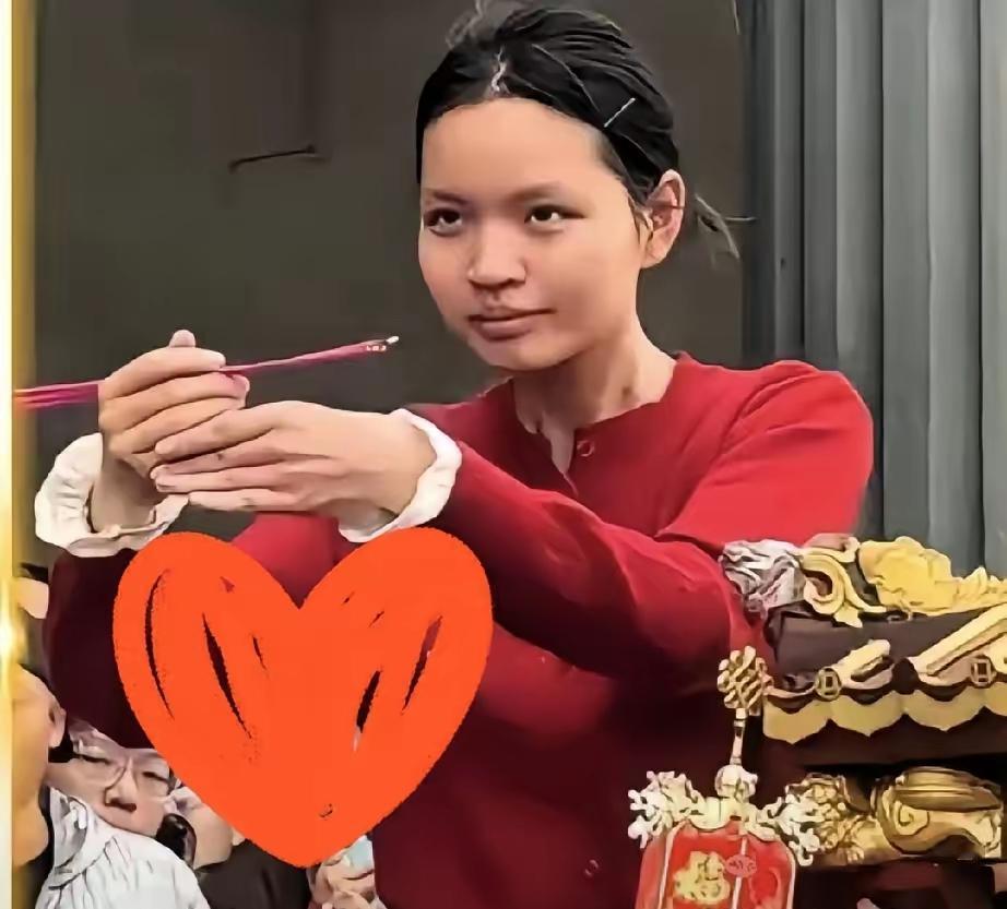 终于知道，为啥许老板敢私自换妈祖了。​不是财大气粗，也不是搞赞助了，说白了，还是