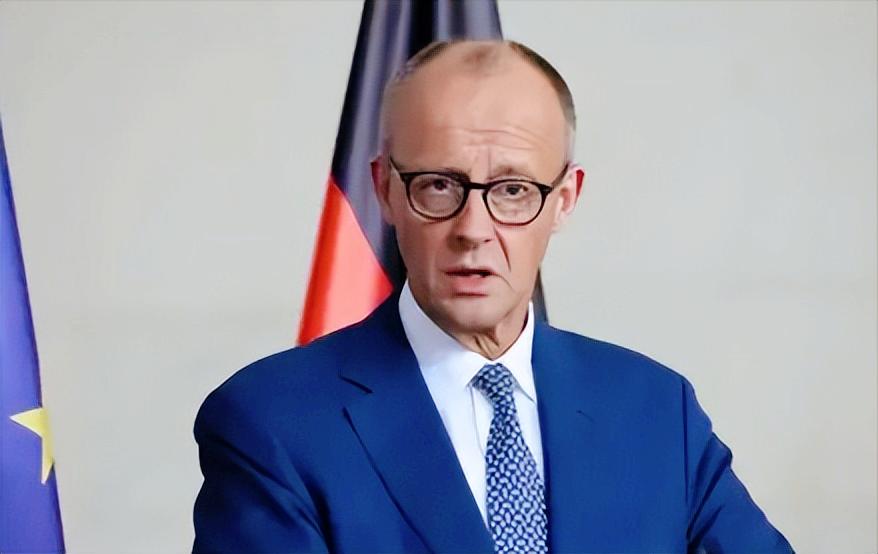 最近德国总理默茨说了一番大实话，不仅坦言美国总统特朗普对自己“不太满意”，连带着