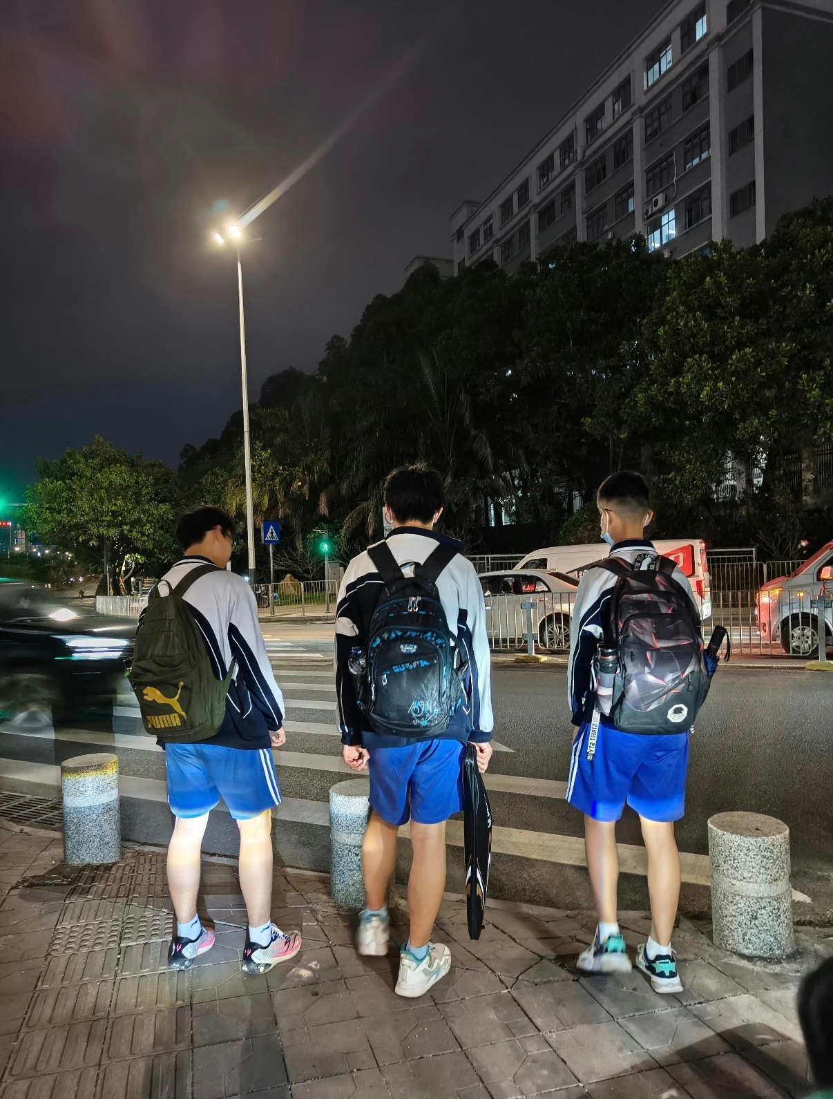 深圳校服真香 之前拍到的，深圳校服就是潮[666] ​​​