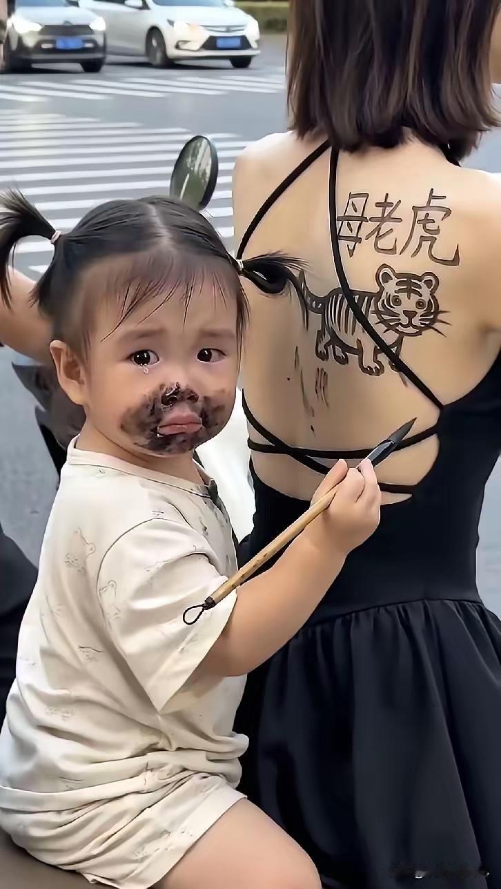未来的大画家，必须要好好培养呀。