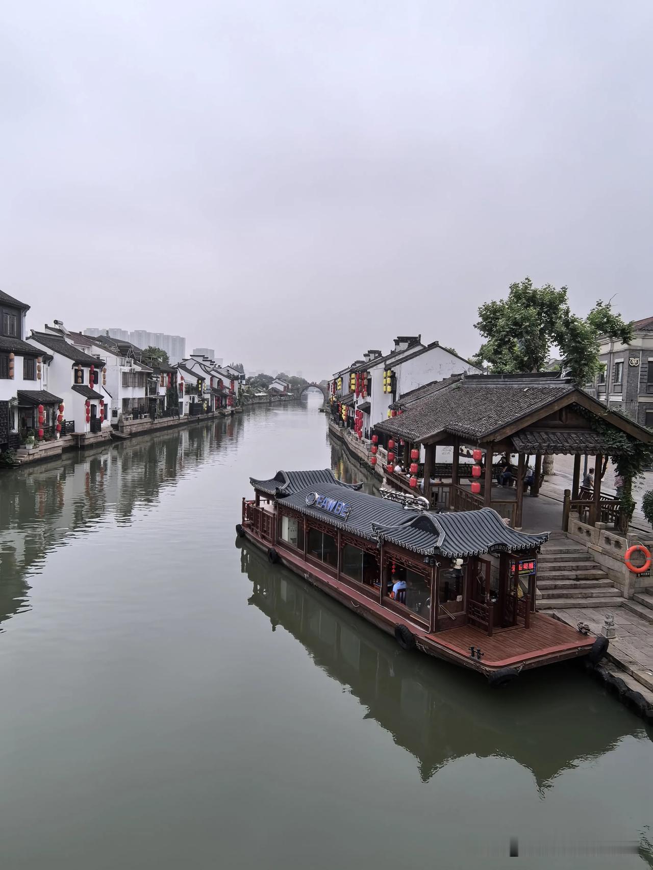 我们自5月19日外出旅游，直到今天已经旅行了26天。从5月19日至31日，这13