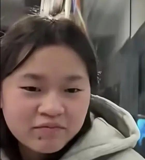 全红婵去河南了，
不是训练，
也不是比赛，让人没想到的是直接飞去河南找刘清漪，大