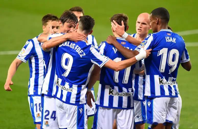 今日免费赛事情报更新！005 意甲 莱切vs罗马实力战意1.意甲弱旅莱切17场后