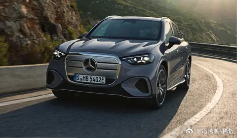 CES上奔驰的曝光率很高，跟英伟达合作的端对端智驾系统，以及纯电GLC。但更多看