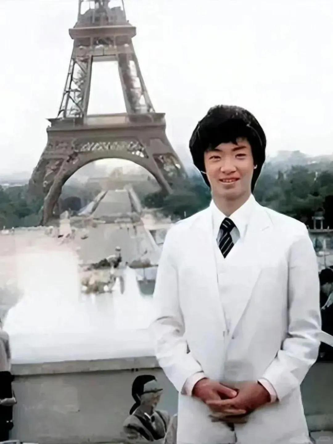 下面两张图片是28岁前帅气的金星和28岁后美丽的金星。
金星，1967年出生于辽