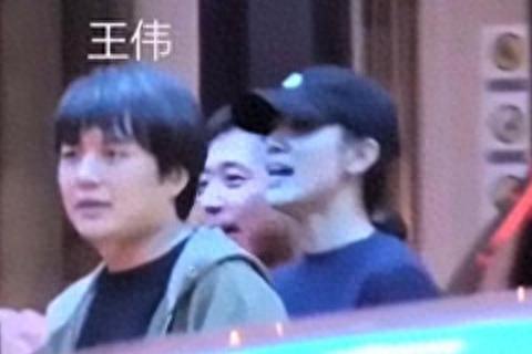 “全网最帅的女人”宋佳竟然偷偷结婚了，老公竟然是他！
2024年12月13日，有