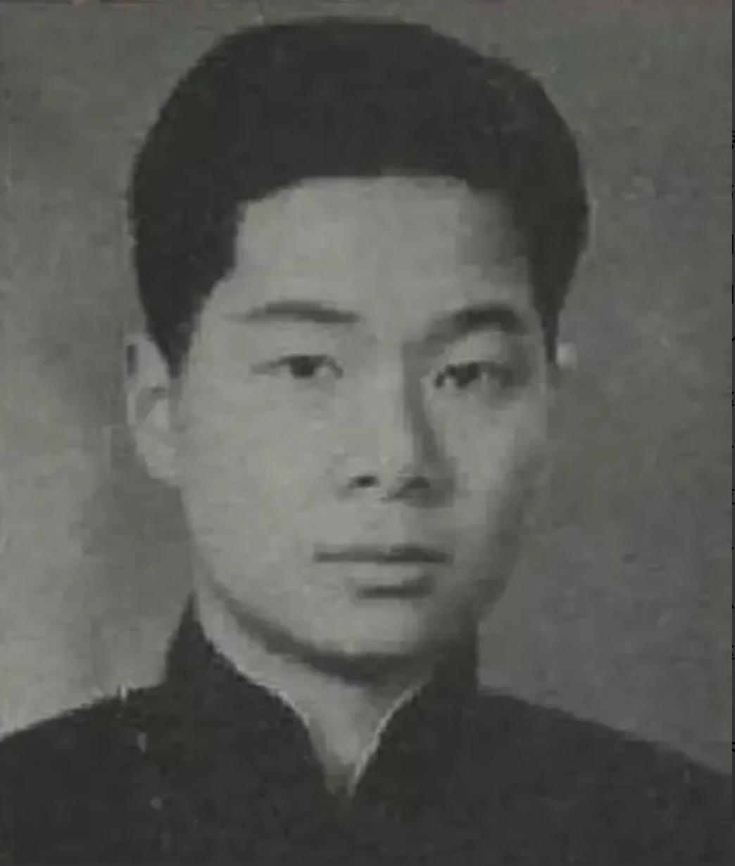 1939年，孔祥熙23岁的儿子孔令侃，看上了母亲宋霭龄40岁的牌友白兰花，而且打