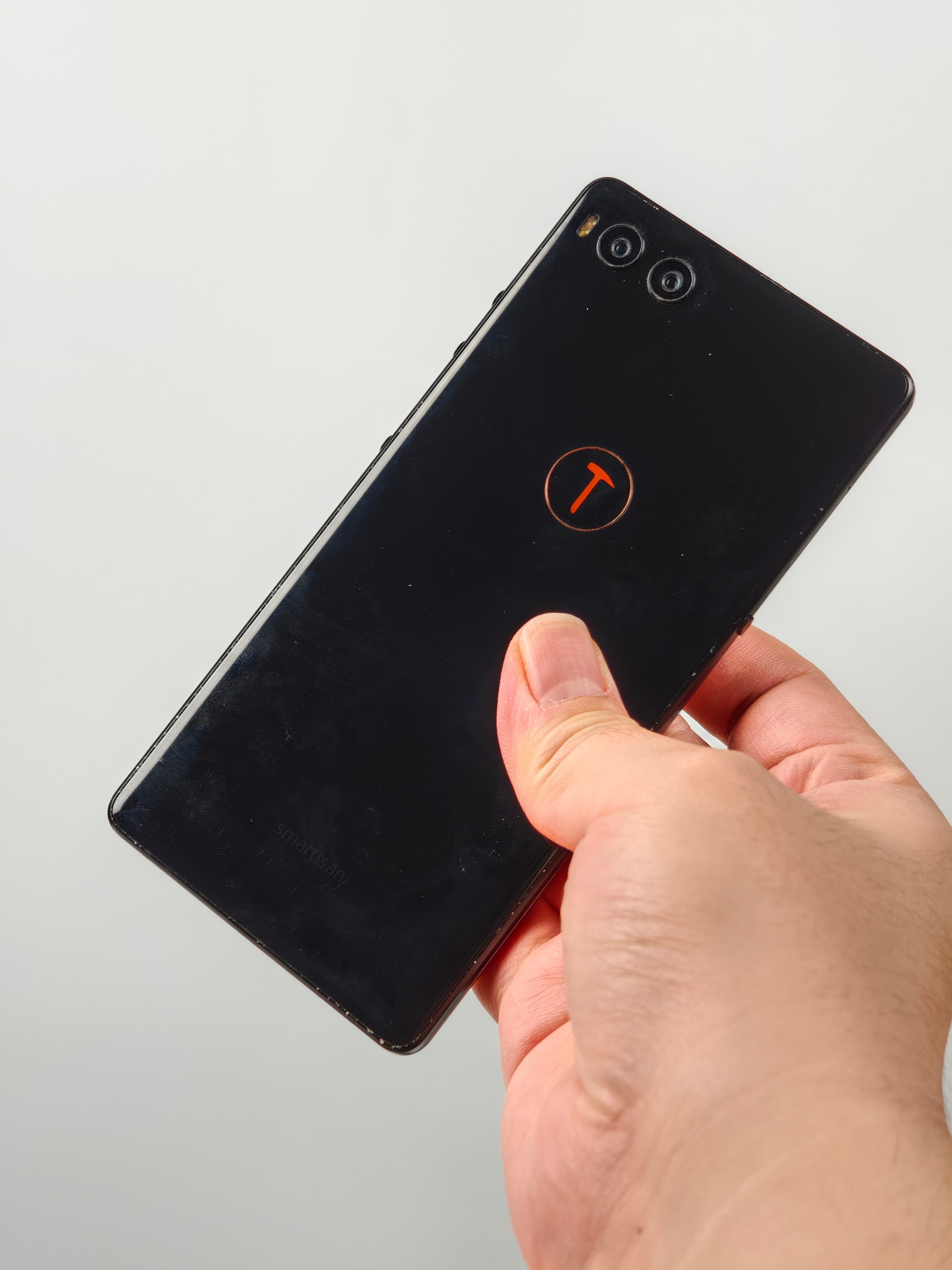 收了个锤子R1 回忆下TNT桌面系统 