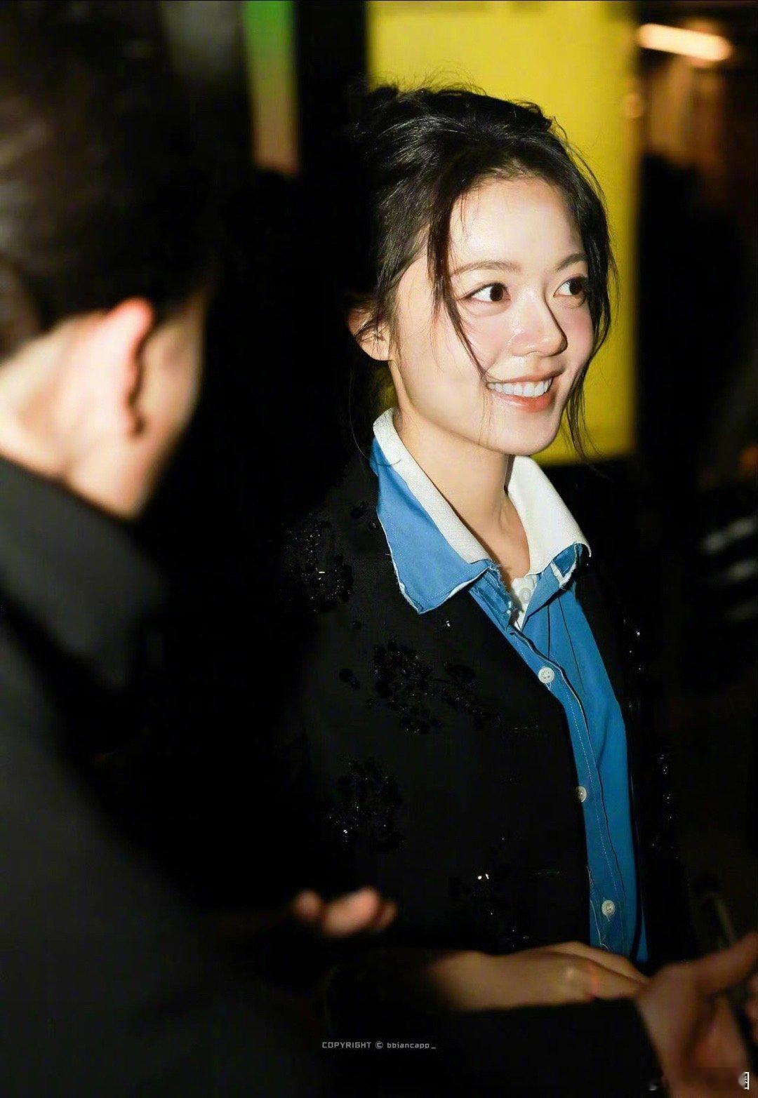 #刘浩存赵今麦比心# ​​​赵今麦刘浩存miumiu晚宴～ ​​​