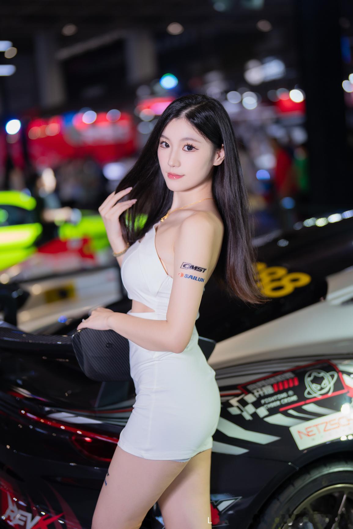 聆听猎人的车展日记猎人在东莞改装车展猎人与车展 2025 东莞ait改装车展想把