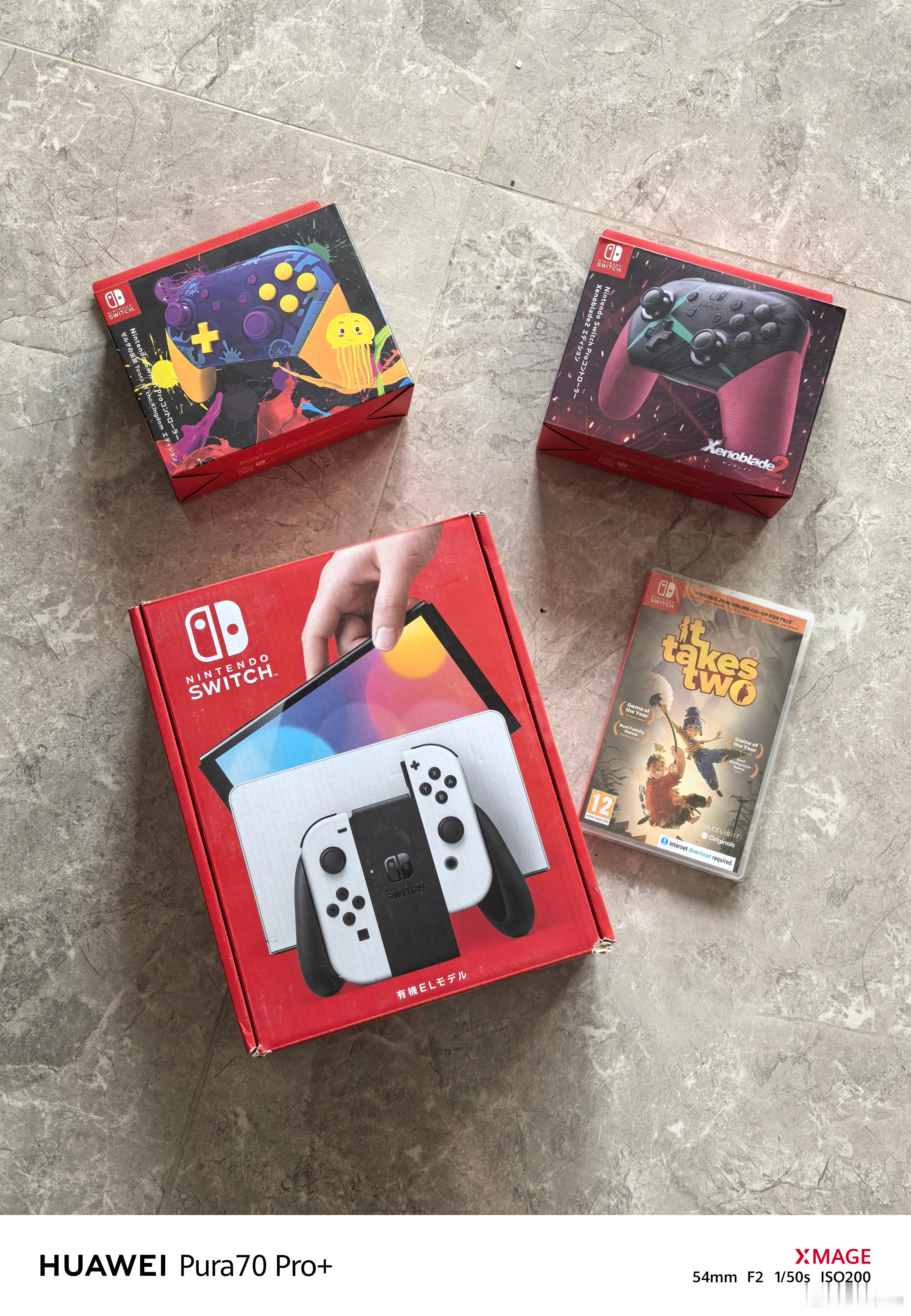我鸿的恋爱日记  买了台 Switch 准备跟女朋友玩双人成行，大家还有推荐的 