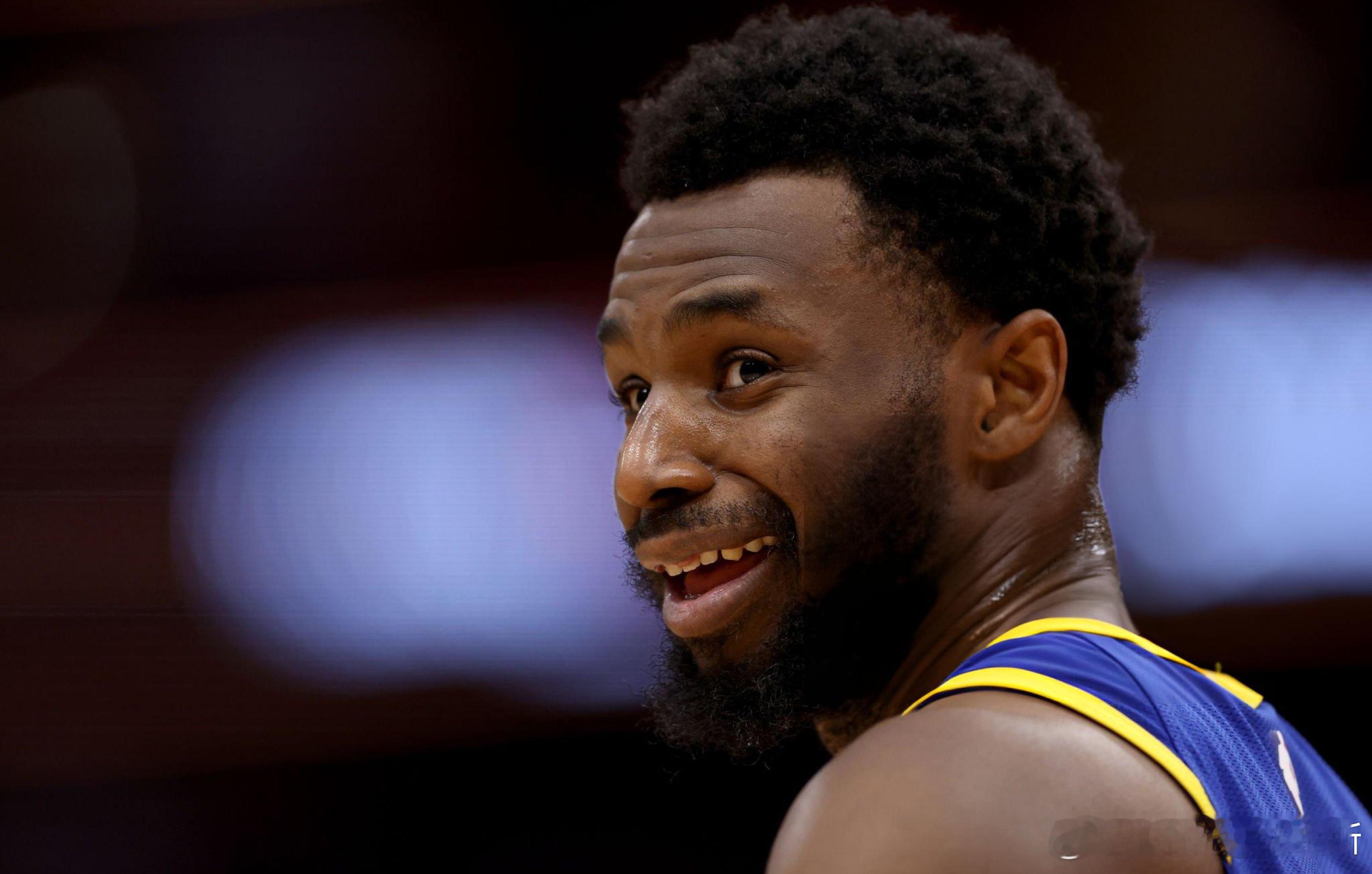 [笑cry][笑cry][笑cry]据ESPN记者Zach Lowe报道：维金斯