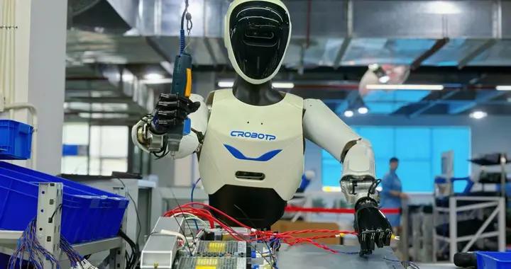 非常缺数据！数据采集员学历放宽至大专，有公司日薪280元|人形机器人背后的人