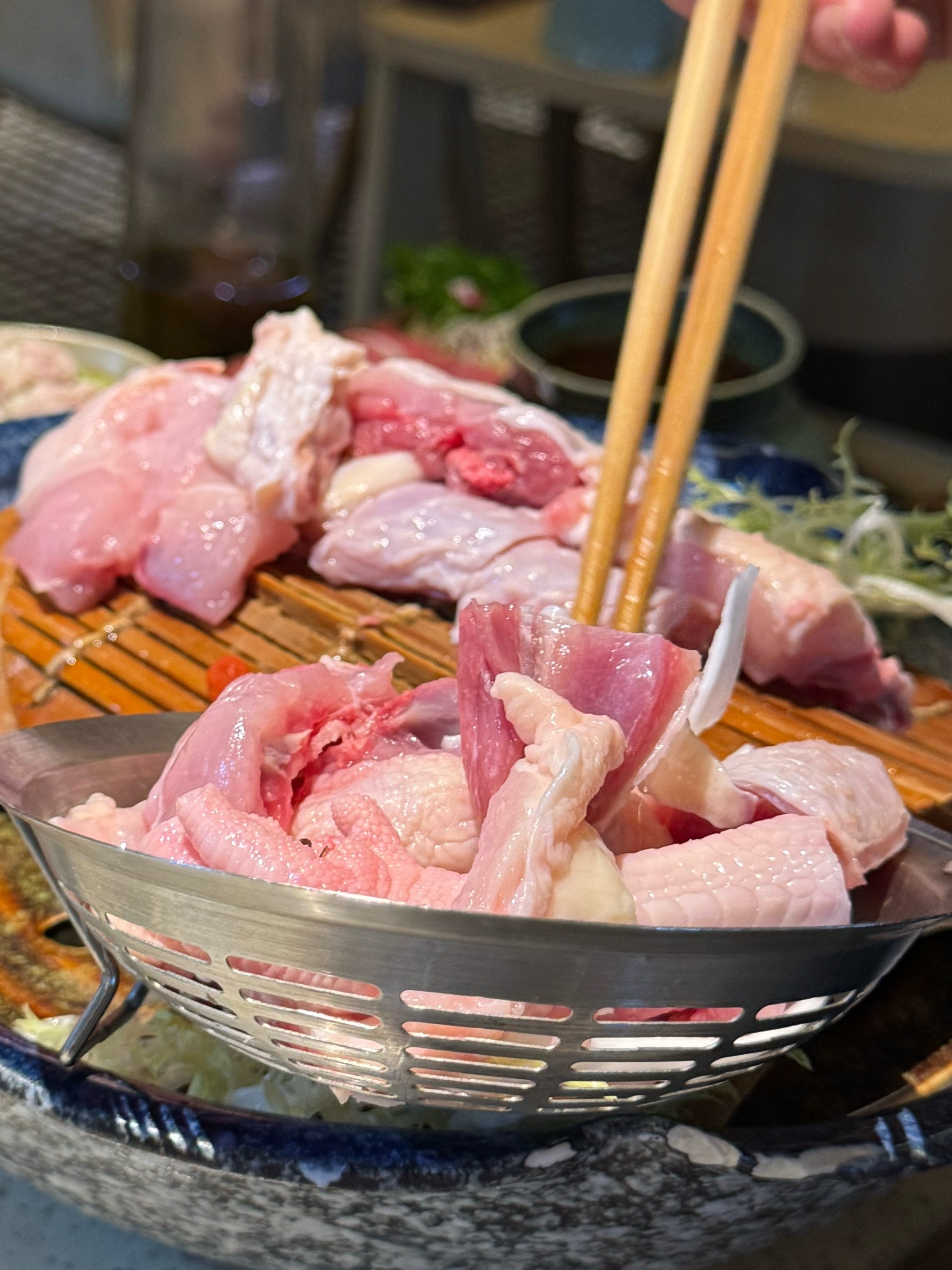 陪杭州女家人吃饭和出片和去西湖散步和去活耗子散心^^陪伴各种女家人女老板们出入过