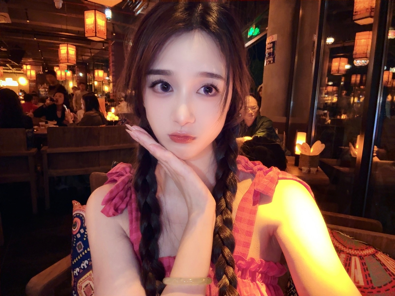 把爱你写进诗的结尾🎵  ​​​