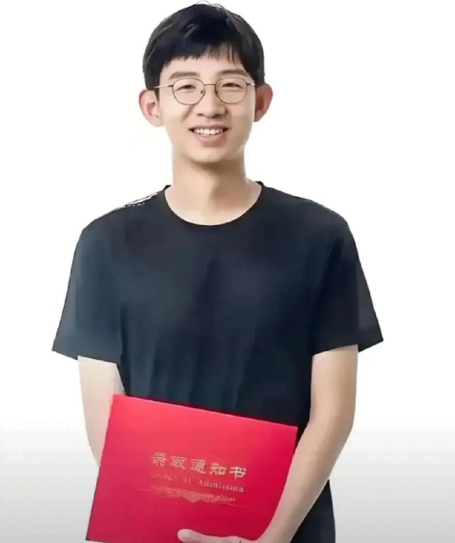 “北大学霸”刘嘉森一语惊人！他说：“我的同学里，父母有钱有势的大有人在，父母是博